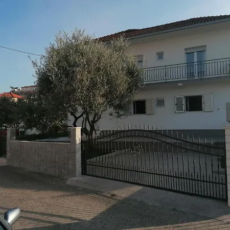 Katarina Apartment *